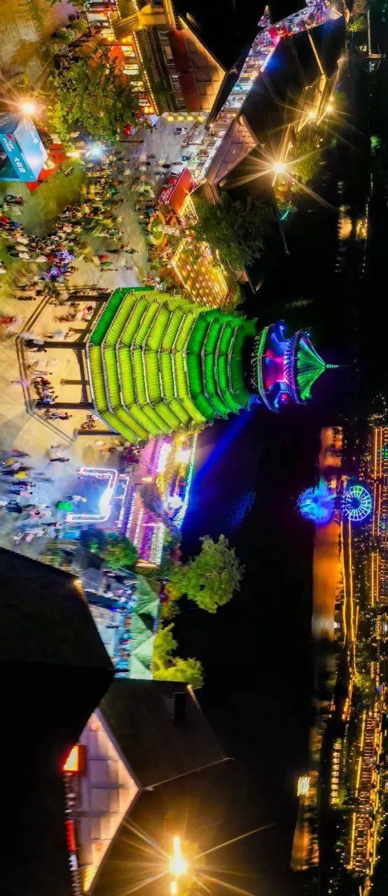 夜色入魂,探寻都市霓虹下的心灵之旅